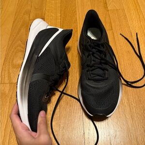 lululemon women’s gym shoes
